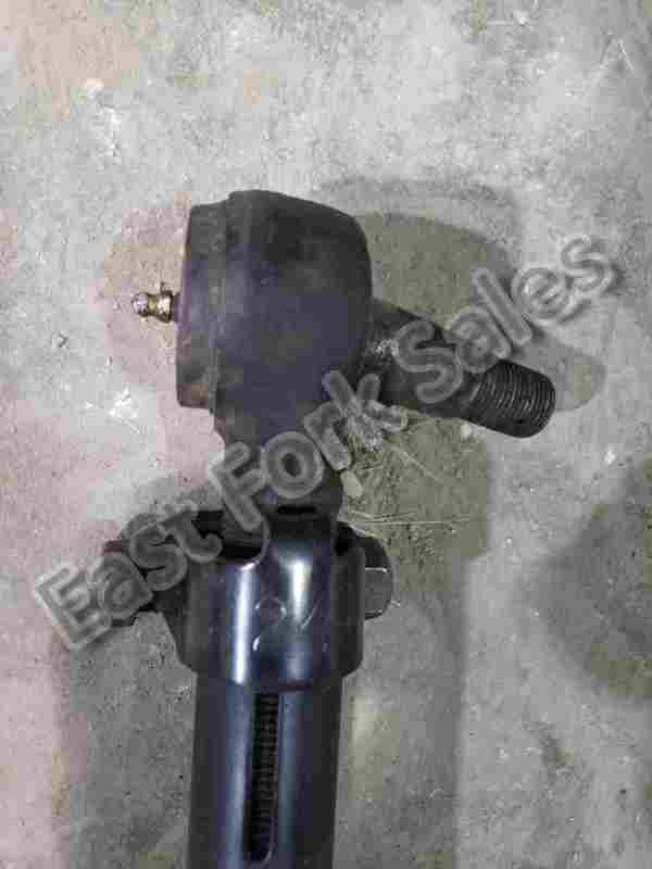 Euclid E-9961 Front Axel-Cross Tube Assy with ends / F1HZ3280C - Click Image to Close